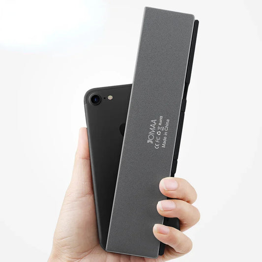 Compact Wireless Keyboard for Smartphones